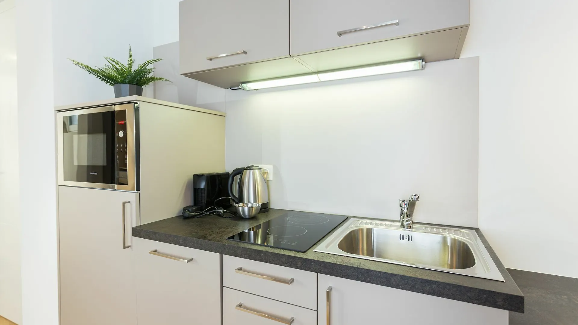 Room 4 & 5 Apartments Salzburg 0*,  Østrig